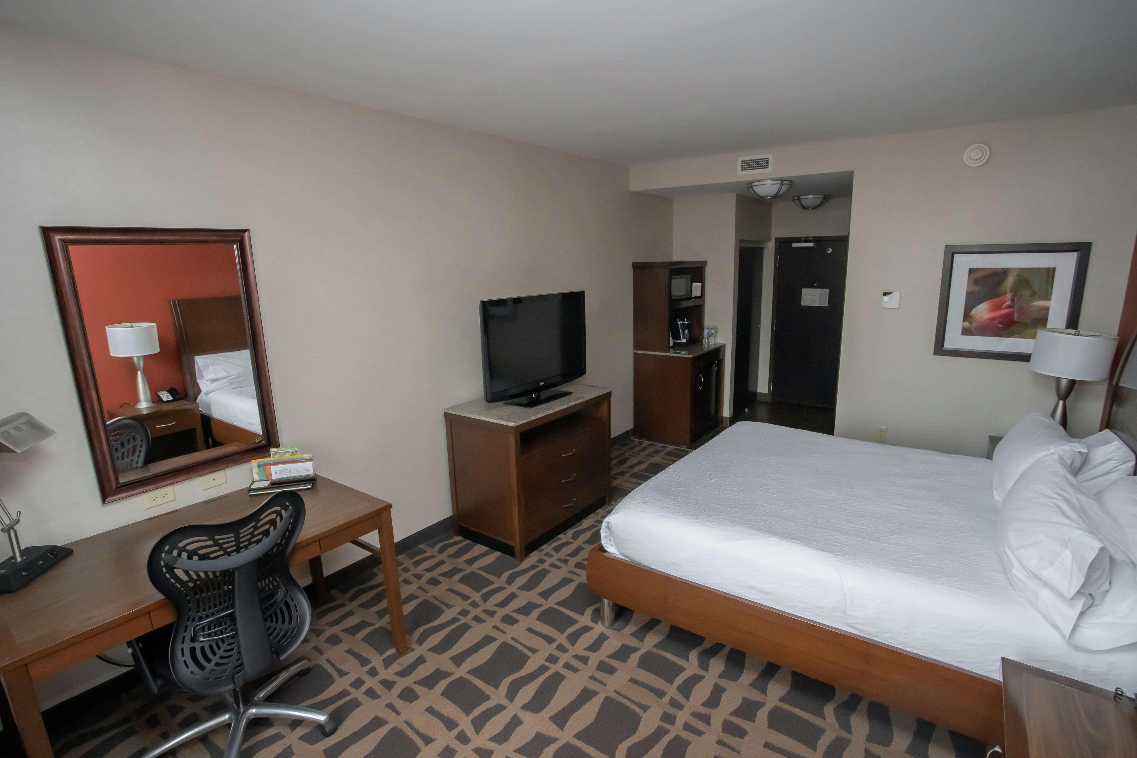 Hilton Garden Inn Dayton South - Austin Landing Springboro Bagian luar foto