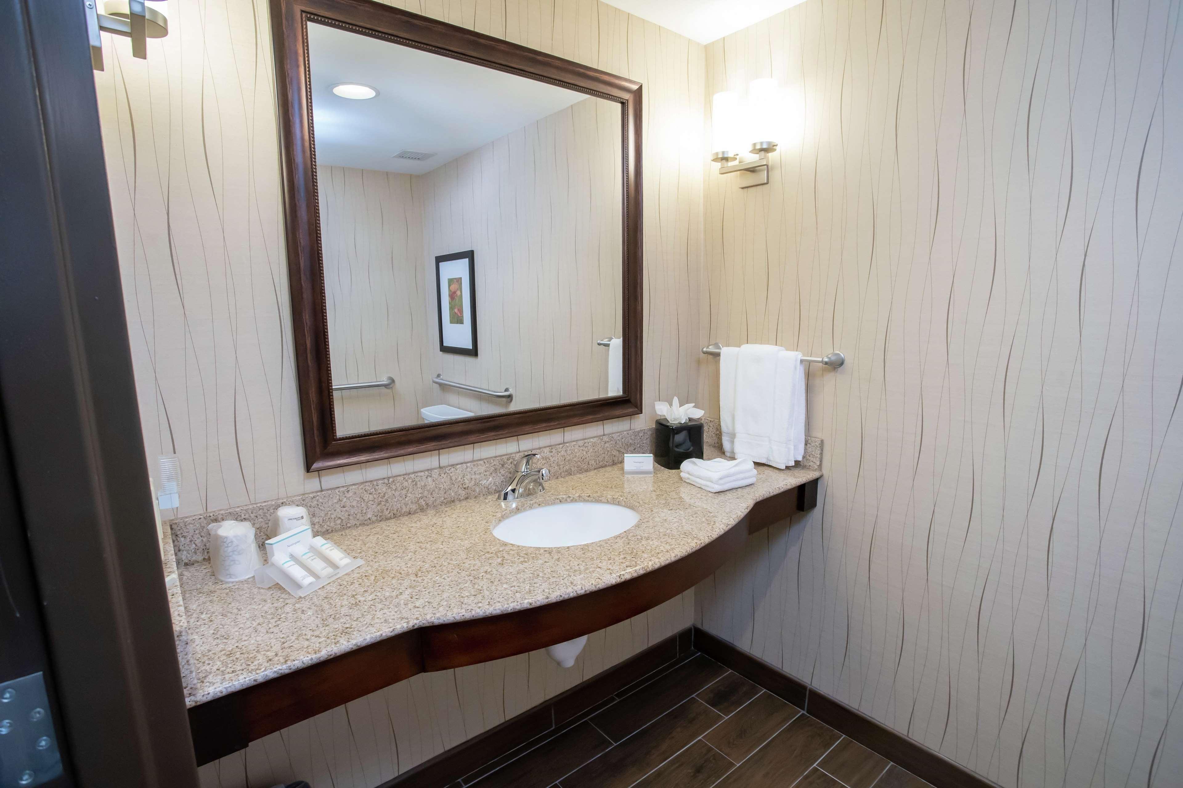 Hilton Garden Inn Dayton South - Austin Landing Springboro Bagian luar foto