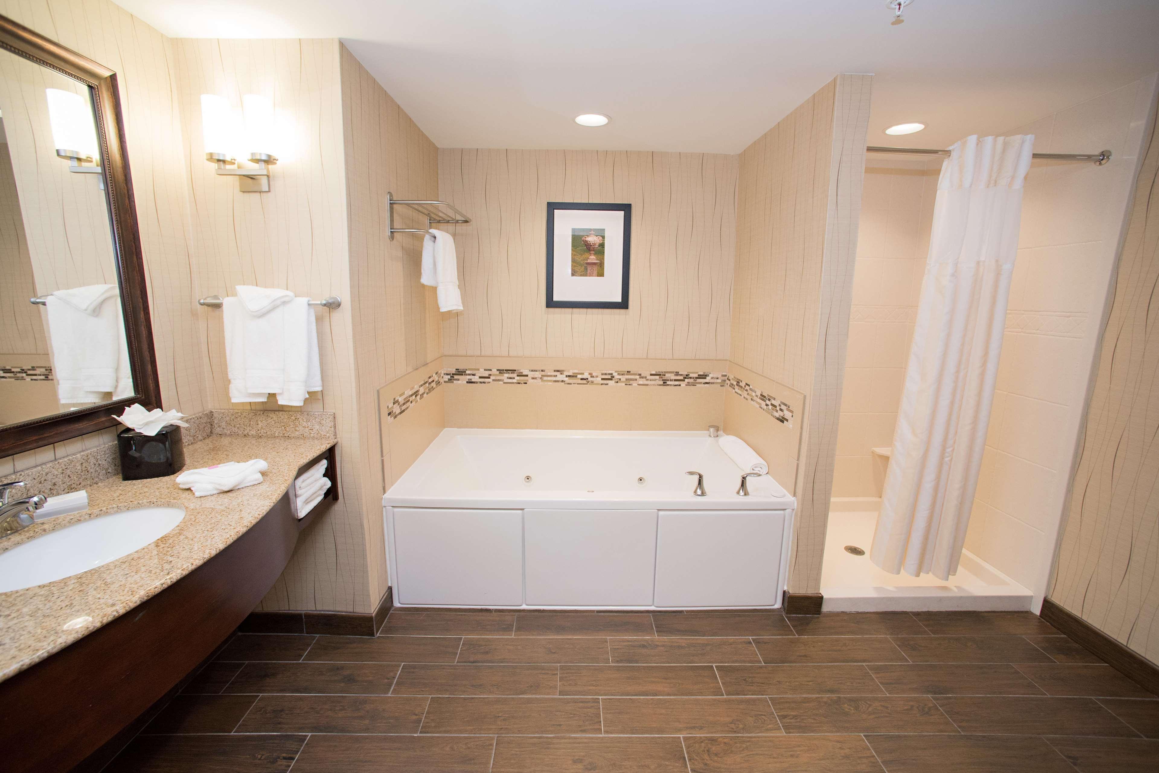 Hilton Garden Inn Dayton South - Austin Landing Springboro Bagian luar foto