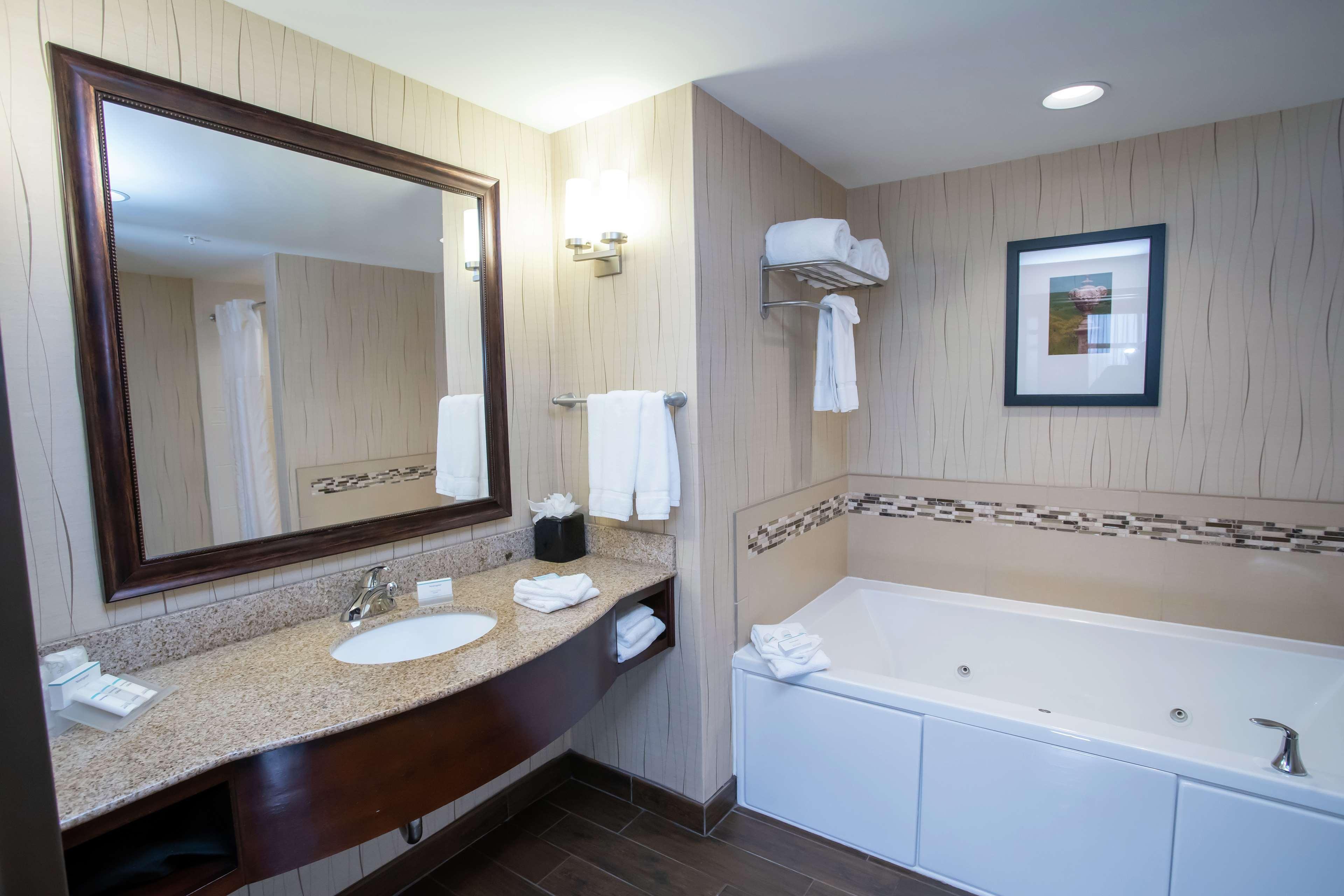 Hilton Garden Inn Dayton South - Austin Landing Springboro Bagian luar foto